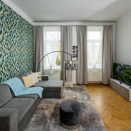 Astonishing luxury apartment near Schönbrunn&Westbahnhof Wien Exterior foto
